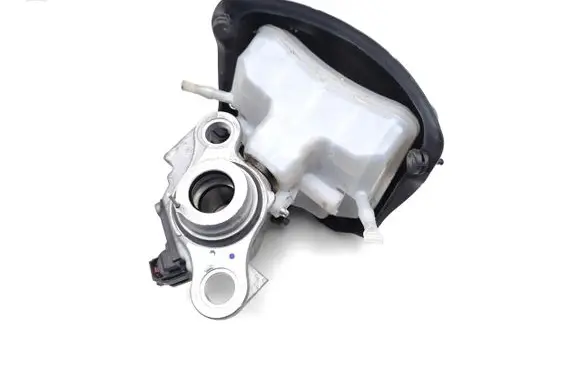Audi A5 Brake central valve 32670042