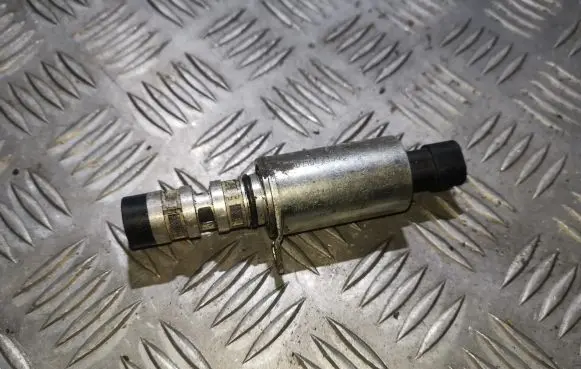 Opel Vectra C Camshaft vanos timing valve 12992408