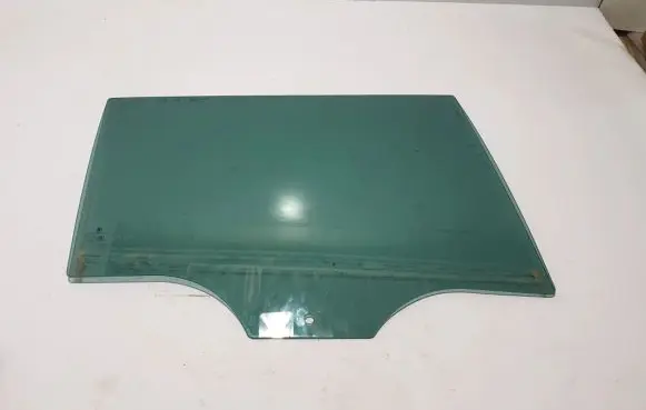 Skoda Kodiaq Rear door window glass 565845206A