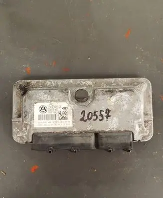Volkswagen Golf V Engine control unit/module 03c906024k