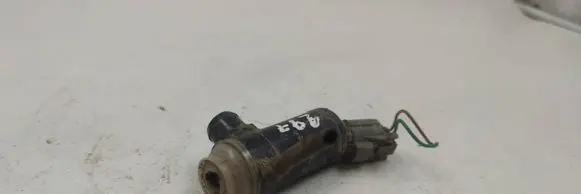 Subaru Legacy Windscreen/windshield washer pump