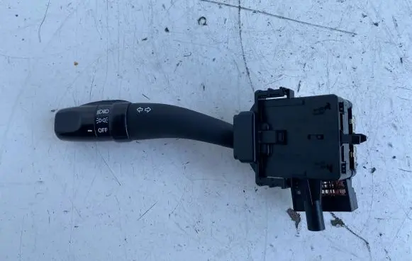 Hyundai Santa Fe Indicator stalk 202004729