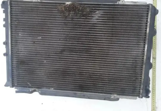 Renault Megane I Coolant radiator A420I590P35