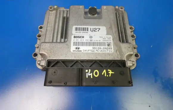 Hyundai i40 Engine control unit/module 391202A209