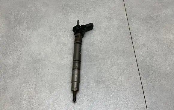 Audi A7 S7 4G Fuel injector 059130277CR 0445117042