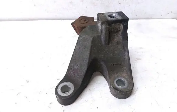 Mazda 5 Gearbox mounting bracket 