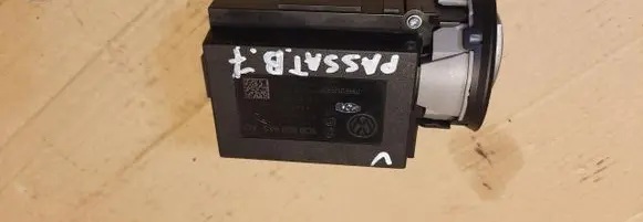 Volkswagen PASSAT B7 Ignition lock 3C0905843