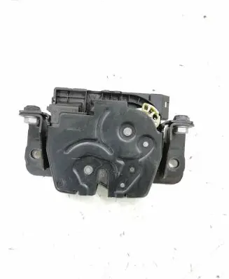 Loading door lock