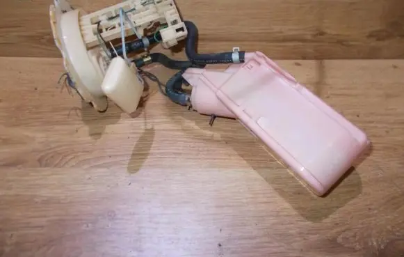 Nissan Almera In-tank fuel pump
