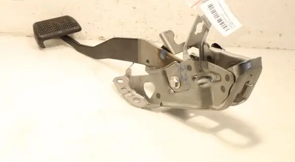 Toyota Corolla E160 E170 Clutch pedal 