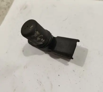 Renault Megane II Camshaft speed sensor 