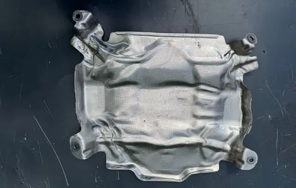 Audi Q5 SQ5 Heat shield in engine bay 06M103097K