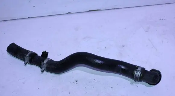 Hyundai i30 Engine coolant pipe/hose 25412F2200