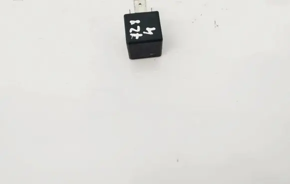 Volvo S80 Other relay 9441158 v23134-j52-x346