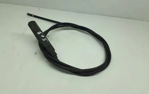 Skoda Octavia Mk2 (1Z) Engine bonnet (hood) release handle 1z082353a