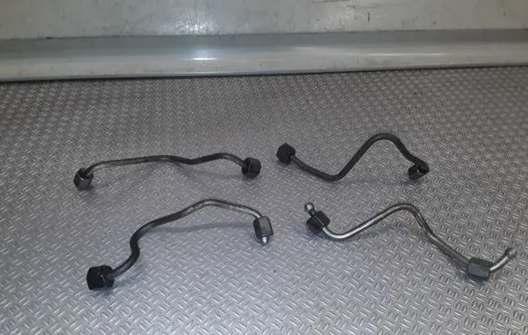 Citroen Nemo Fuel injector supply line/pipe 