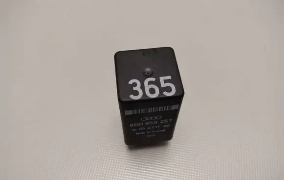 Audi A4 S4 B5 8D Other relay 8D0959257