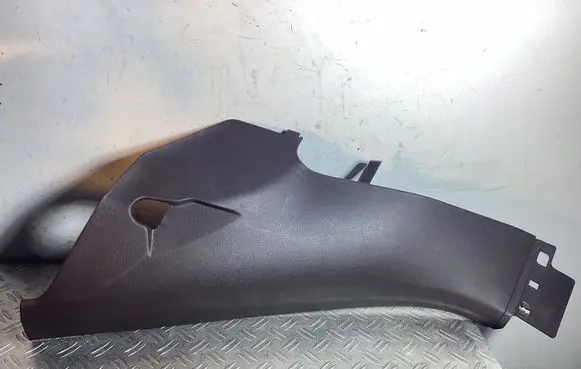 Porsche Cayenne (92A) (C) pillar trim 7P0867765