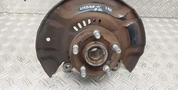 Toyota Urban Cruiser (XP110) Front wheel hub 
