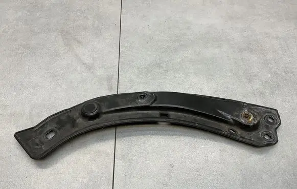 Audi Q3 8U Radiator support slam panel bracket 8U0805931