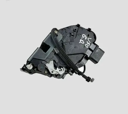 Volvo V50 Rear door lock 30699457