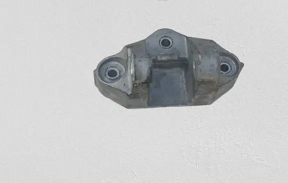Nissan Qashqai Gearbox mount