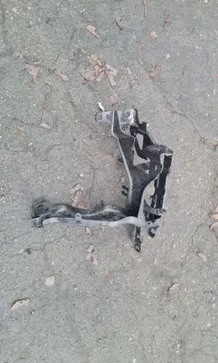 BMW X7 G07 Headlight/headlamp mounting bracket 1374040804