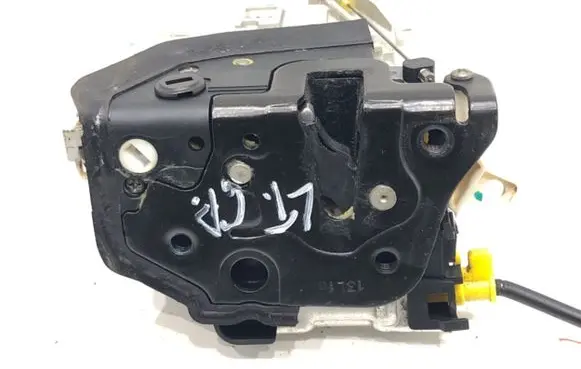 Audi A4 S4 B8 8K Rear door lock 8K0839015C