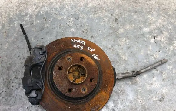 Smart ForFour II W453 Front wheel hub spindle knuckle