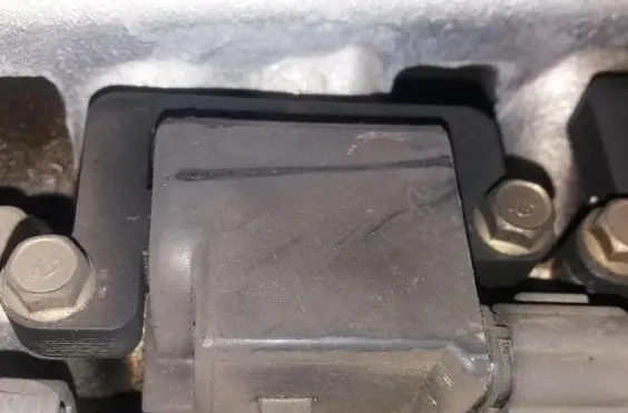 Mitsubishi Carisma High voltage ignition coil FK0138