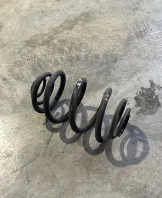 Nissan NV300 Rear coil spring 