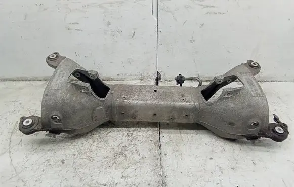 Peugeot 508 Rear subframe 9640718610 9640718710