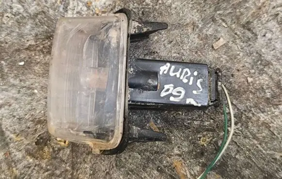 Toyota Auris 150 Number plate light 03806900 1256