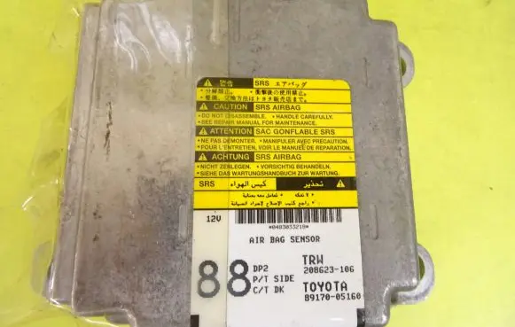 Toyota Avensis T250 Airbag control unit/module 8917005160 89170-05160 208623-106