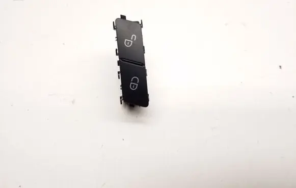 Mercedes-Benz C W204 Central locking switch button A2049058402