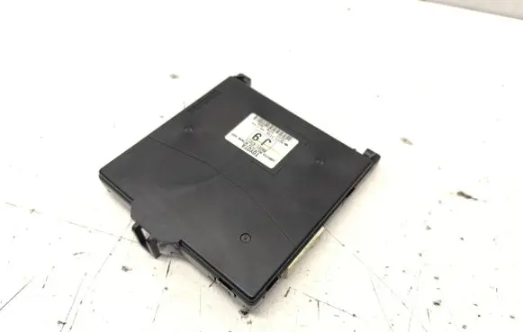 Toyota Prius+ (ZVW40) Comfort/convenience module 8922147211 50117115