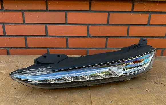 Hyundai Kona I LED Daytime headlight 92207J9000 P91L J9000