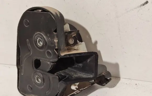 Volkswagen Caddy Sliding door lock 2K0843603 7H0843603