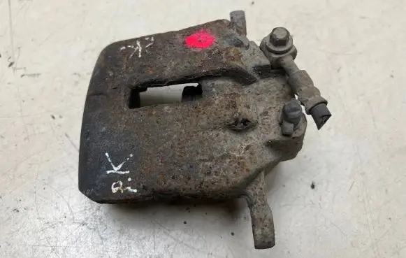 Opel Insignia A Front brake caliper