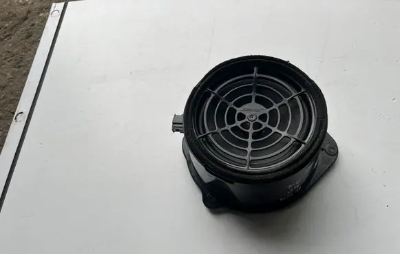 Audi A6 S6 C6 4F Rear door speaker 4F0035415B