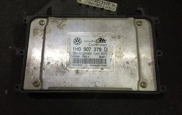 Volkswagen Golf III ABS control unit/module 1h0907379d