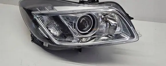 Opel Insignia A Headlight/headlamp 1ZT009631-06