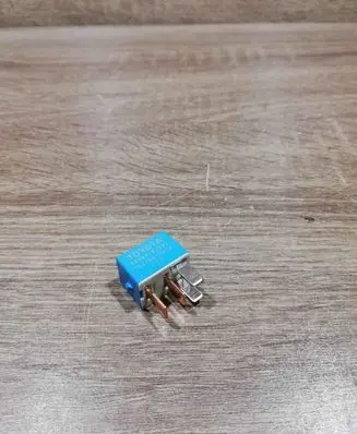 Toyota RAV 4 (XA50) Other relay 9098702027 1567002870
