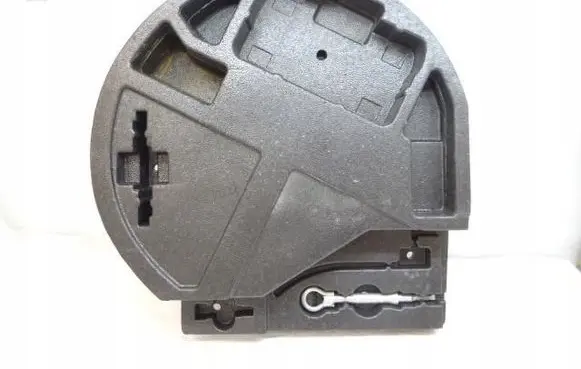 Citroen DS4 Spare wheel section trim 9807437780