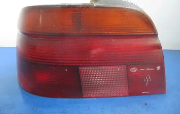 BMW 5 E39 Rear/tail lights 8358031