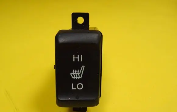 Honda Accord Seat heating switch M22832 M22831