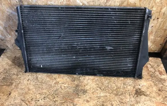 Volvo XC90 Intercooler radiator 30748808 8677288