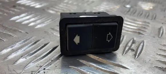 BMW 5 E39 Electric window control switch 8368974