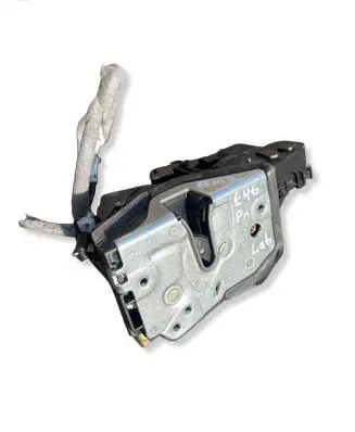 BMW 3 E46 Front door lock 8213797 8213797119702