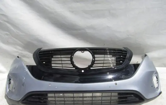 Mercedes-Benz EQC Front bumper